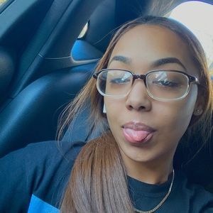 Meet your Posher, Monserrat